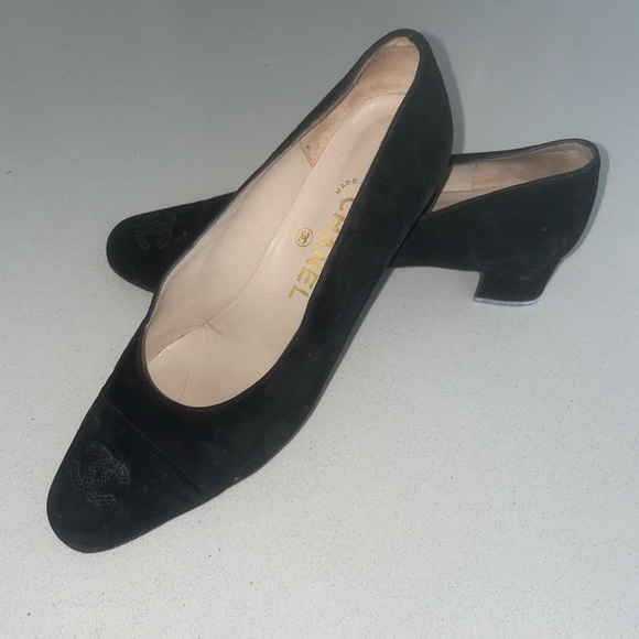 Chanel heels black suede size 38.5 - Picture 3 of 8